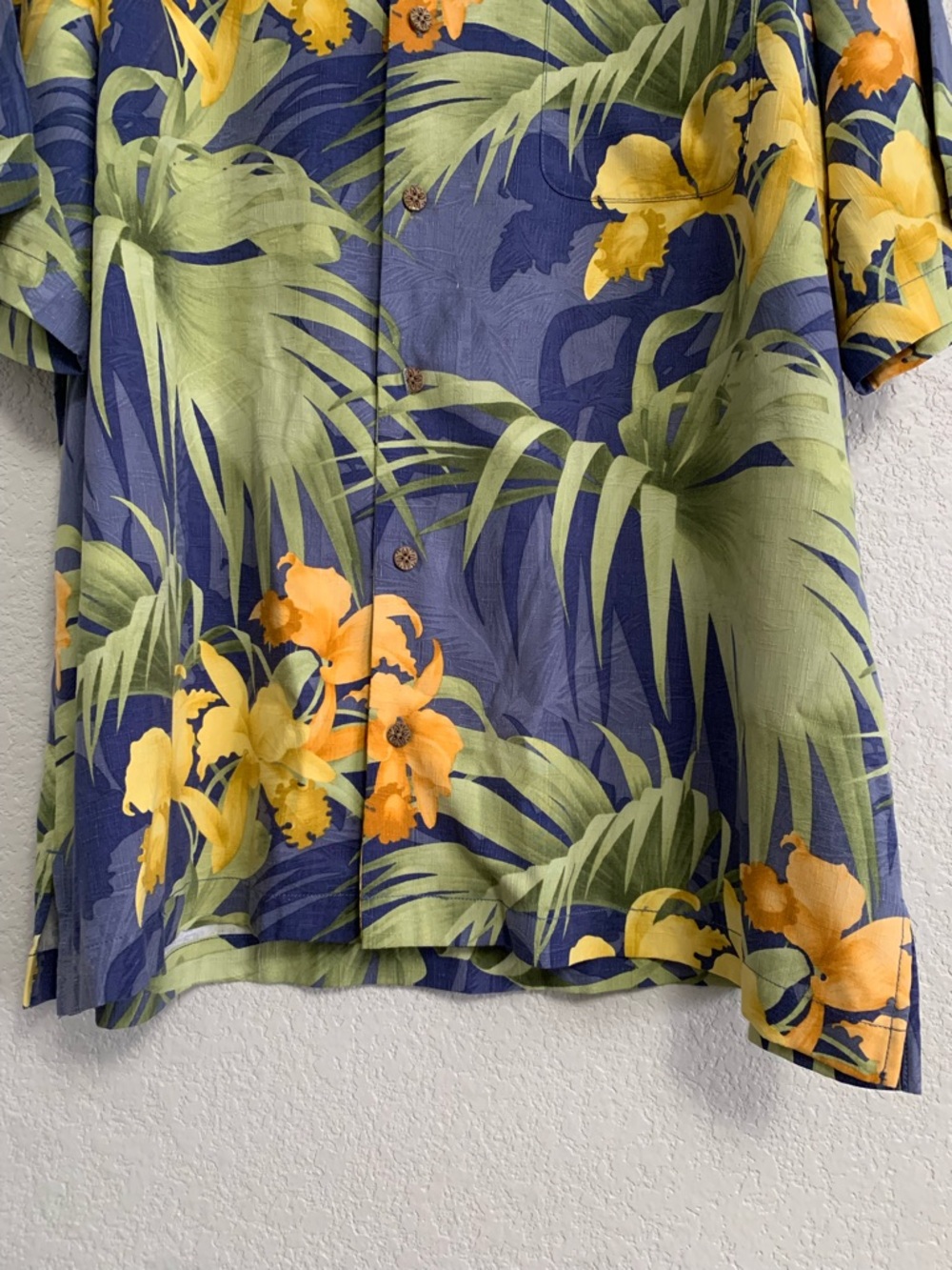 Tommy Bahama Shirt Men XL Silk Floral  Hawaiian Print Short Sleeve Button Preppy - Picture 6 of 12
